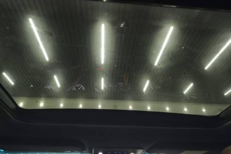 Used Toyota Avalon 2019 Dual-Engine 2.5L Limited Flagship Edition China VI Standard