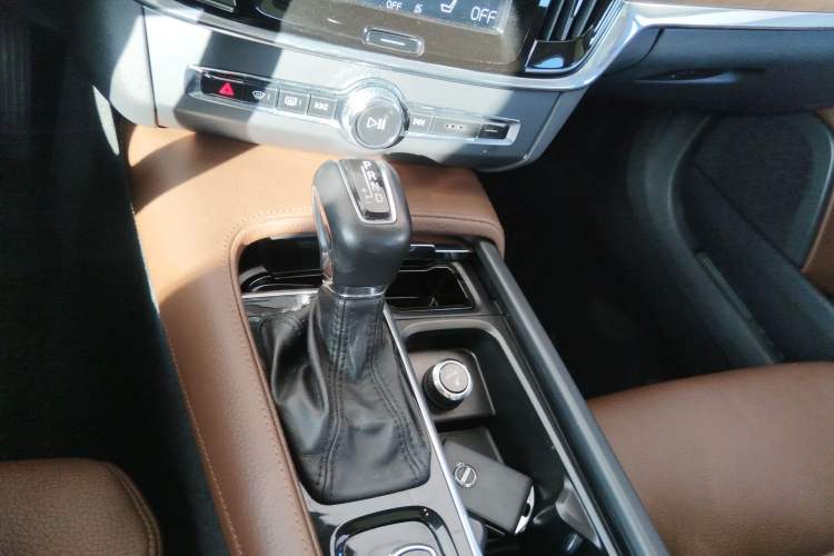 Used Volvo S90 2019 T5 Zhiyi Edition
