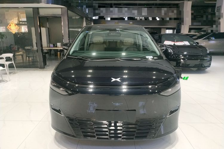 Used XPeng X9 2024 702 Ultra-Long Range Max
