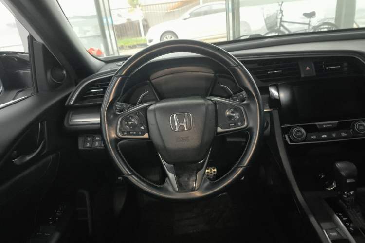 Used Honda Civic 2021 HATCHBACK 220TURBO CVT Dynamic Control
