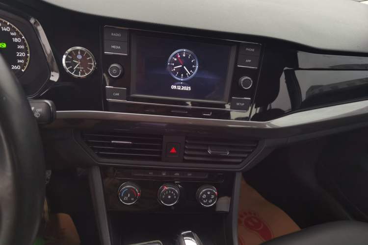 Used Volkswagen Bora 2019 Revised Version 1.5L Automatic Comfort Edition China V Standard