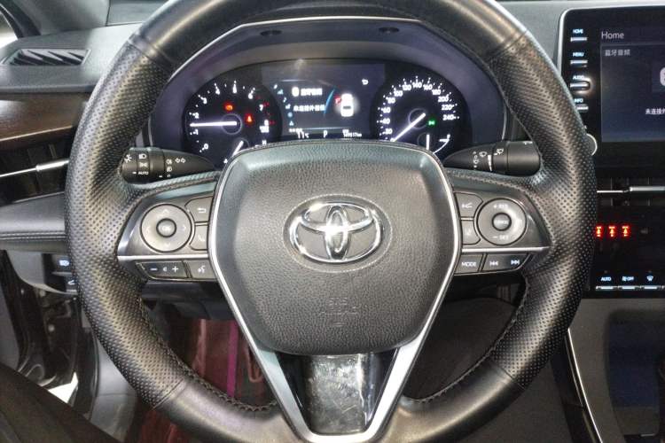 Used Toyota Avalon 2019 2.0L Luxury Edition China VI Standard
