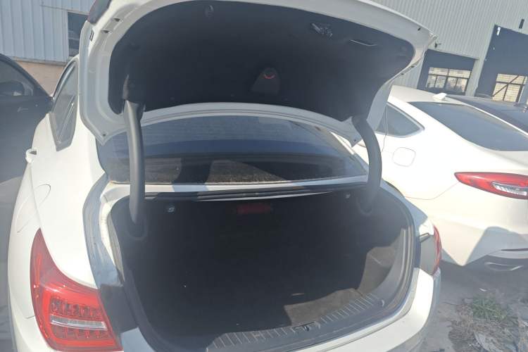 Used Hongqi H5 2020 1.8T Automatic ZhiLian QiYun Edition
