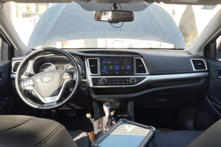 Used Toyota Highlander 2017 2.0T Four-Wheel Drive Luxury Edition 7 Seats
