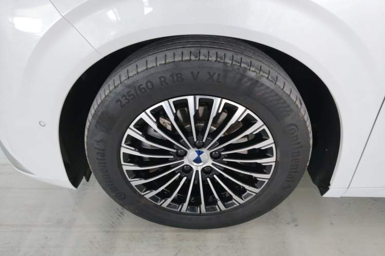 Used Denza D9 2024 DM-i 980 Four-Wheel Drive Flagship Model