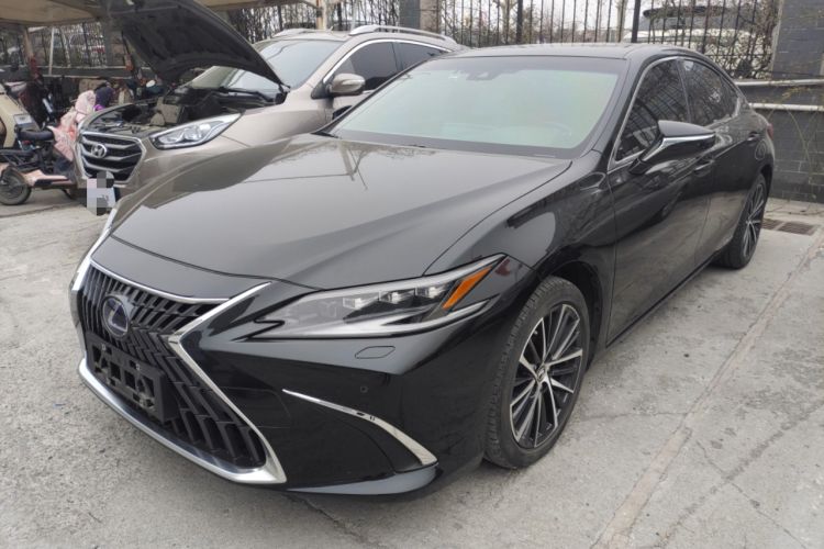 Used Lexus ES 2021 300h Deluxe Edition