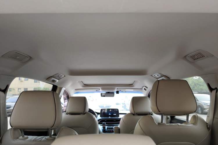 Used Buick GL8 2021 Land Cruiser Executive Class 652T Smart Luxury Model
