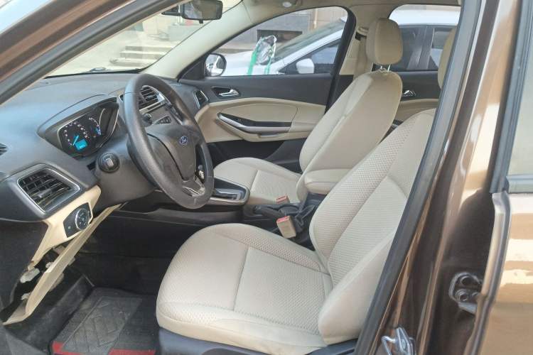 Used Ford Escort 2015 1.5L Automatic Comfort Model
