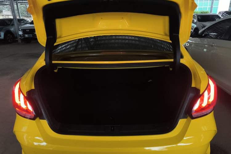 Used MG 5 2021 300TGI DCT Elegant Luxury Edition
