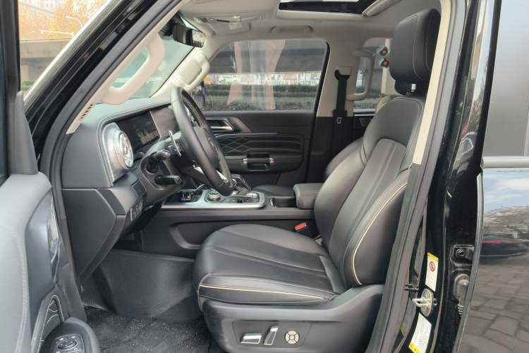 Used Tank 300 2021 City Edition 2.0T—Truly Stylish
