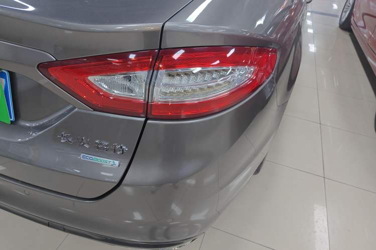 Used Ford Mondeo 2013 2.0L GTDi 200 Fashion Edition
