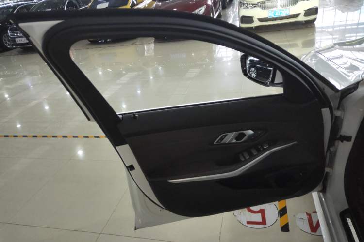 Used BMW 3 Series 2024 325Li M Sport Package
