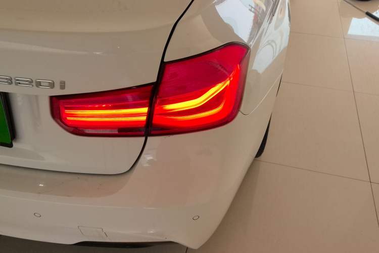 Used BMW 3 Series 2018 320i M Sport Package
