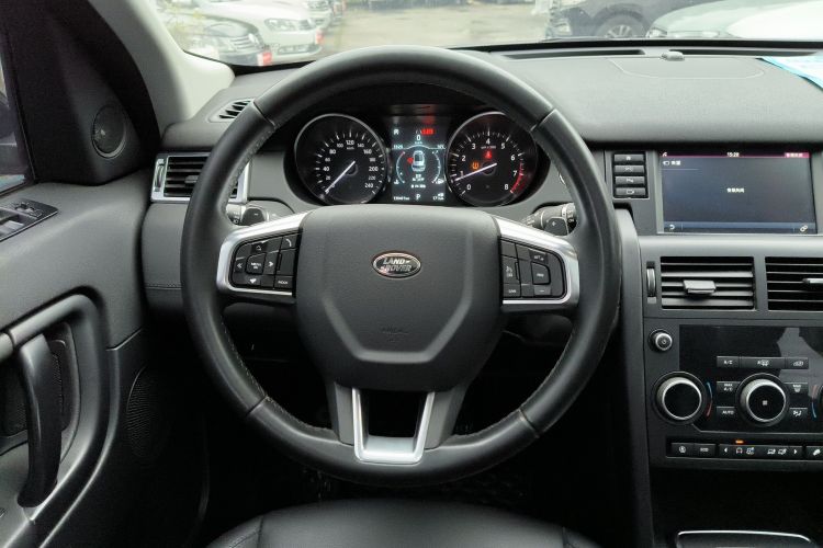 Used Land Rover Discovery Sport 2019 240 PS PURE Edition China VI Standard
