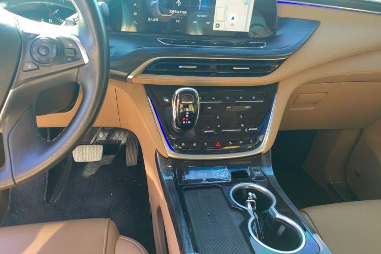 Used Buick GL8 2020 ES Land Cruiser 653T Luxury Model
