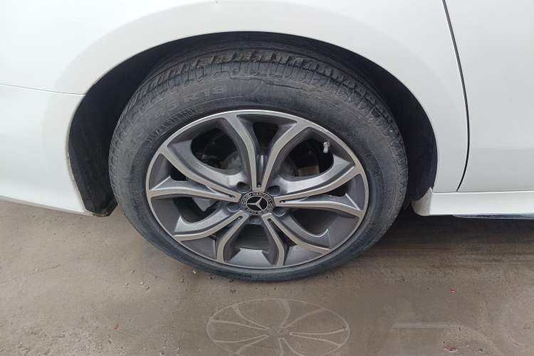 Used Mercedes-Benz E-Class 2021 Restyled E 300 L Sporty and Stylish Edition