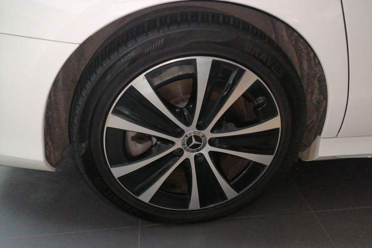 Used Mercedes-Benz E-Class New Energy 2023 E 350 e L Plug-in Hybrid Sports Sedan