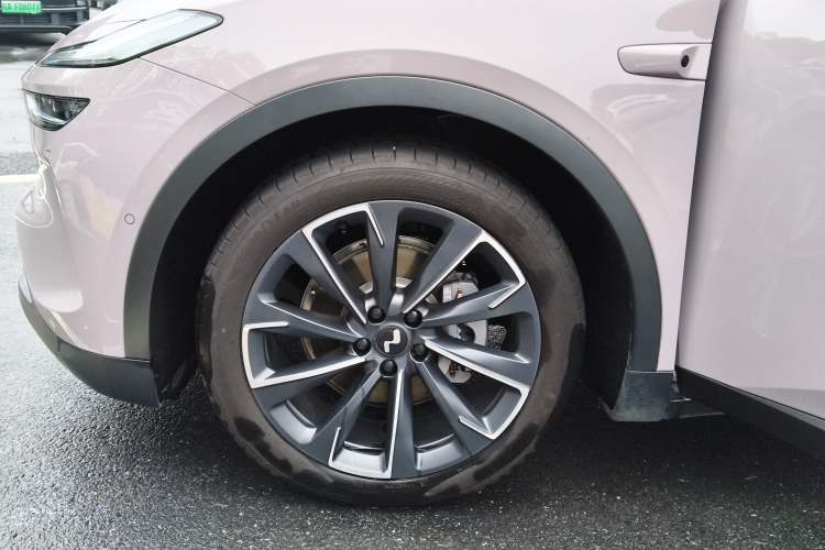 Used ONVO L60 2024 60 kWh Rear-Drive Version