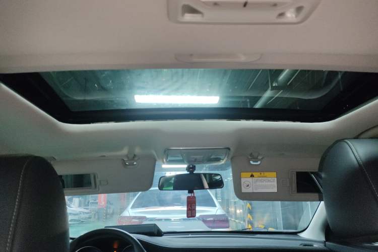 Used Changan Eado 2019 High-Energy Edition 1.6L GDI Manual Pioneer Model China VI Standard
