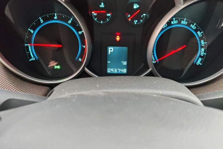 Used Chevrolet Cruze 2013 Hatchback 1.6L Automatic Luxury Model