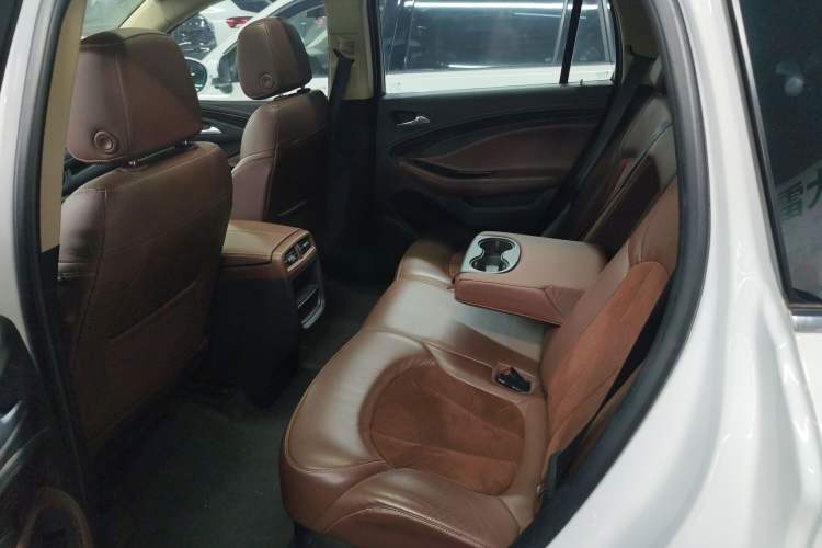 Used Buick Envision 2016 20T Two-Wheel-Drive Elite Model
