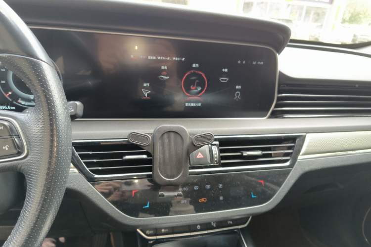 Used Hongqi HS5 2022 Facelifted Version 2.0T Smart Connect Flagship All-Wheel-Drive Edition