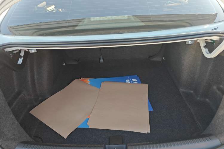 Used Volkswagen Sagitar 2015 230TSI Automatic Comfort Version
