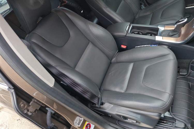 Used Volvo XC60 2017 T5 Smart Upgrade Edition