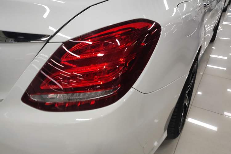 Used Mercedes-Benz C-Class 2015 Restyled C 180 L Sport Edition
