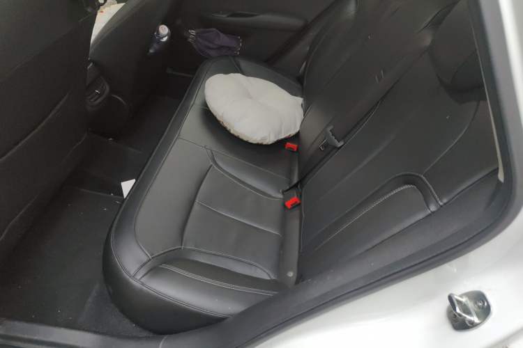 Used Buick Excelle GX 2019 18T Automatic Connected Elite Model China V Standard
