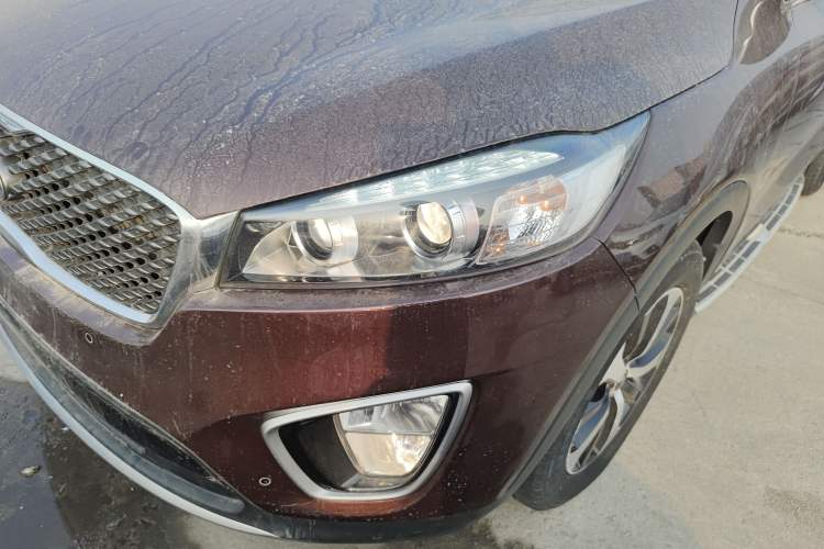 Used Kia Sorento 2015 Sorento L 2.4L Gasoline 4WD Elite Edition 5 Seats China V Emission Standard
