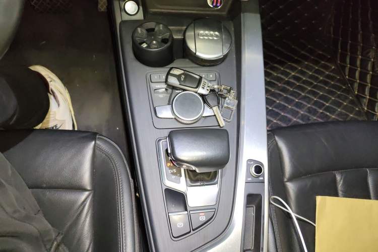 Used Audi A4L 2018 30th Anniversary Edition 40 TFSI Fashion Model