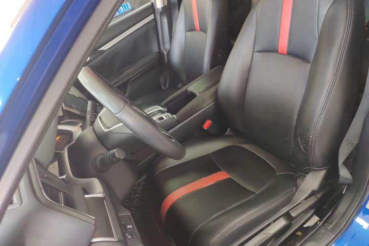 Used Honda Civic 2016 220TURBO CVT Luxury Edition
