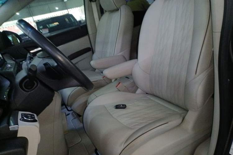 Used Buick GL8 2021 Land Cruiser Executive Class 652T Luxury Model