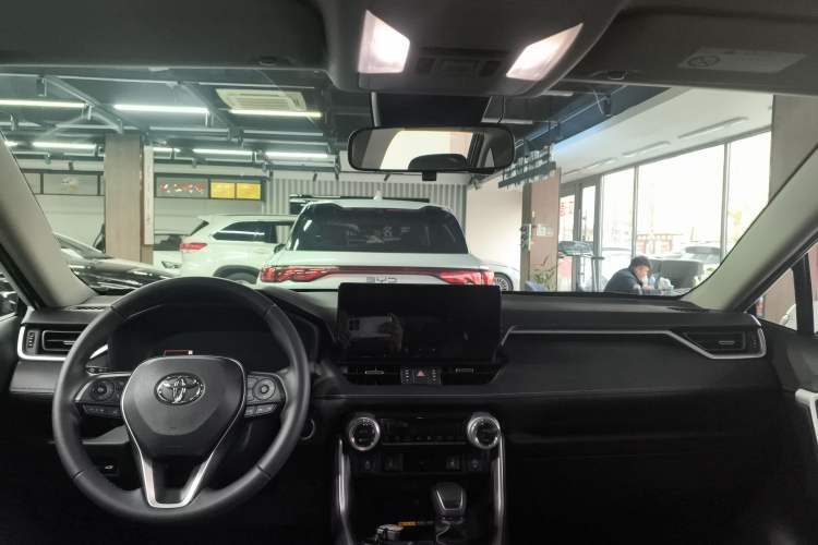 Used Toyota RAV4 2023 2.0L CVT Two-Wheel Drive Fashion Plus Edition