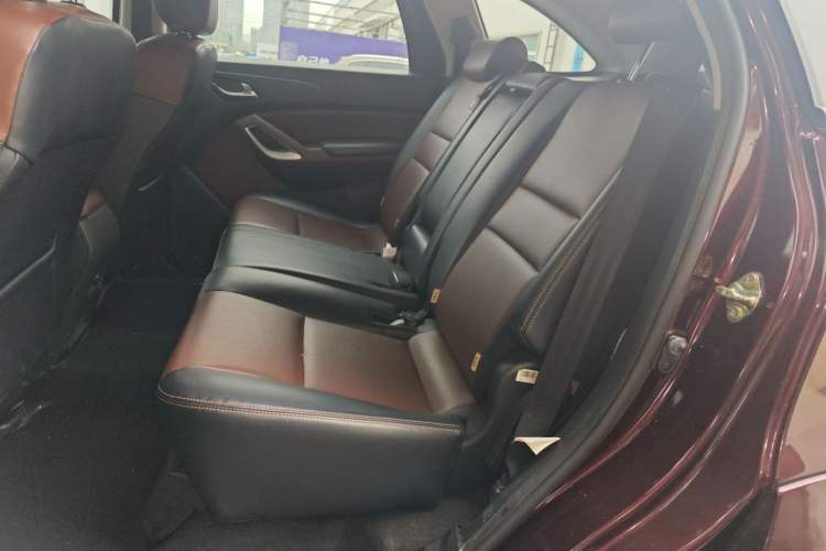 Used JMC Yusheng S350 2016 2.0T Automatic All-Wheel Drive Gasoline Luxury Edition 5 Seats