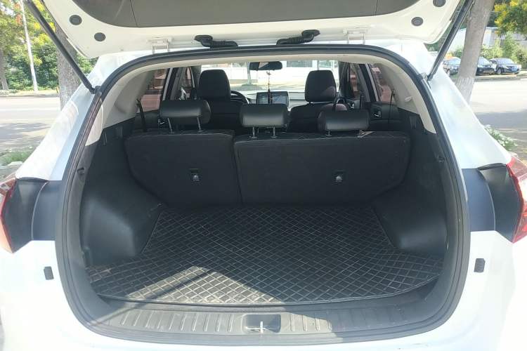 Used Hyundai Tucson 2020 280TGDi Two-Wheel-Drive GLS Fashion Edition China VI Standard
