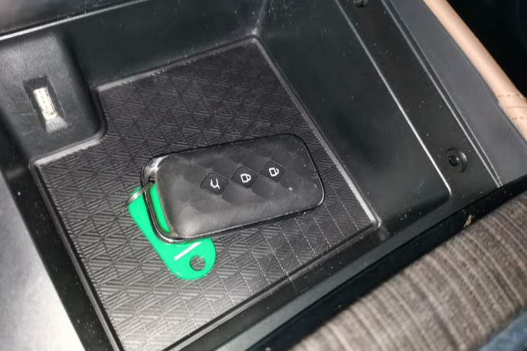 Used Wuling Jiachen 2023 2.0L DHT Flagship Edition
