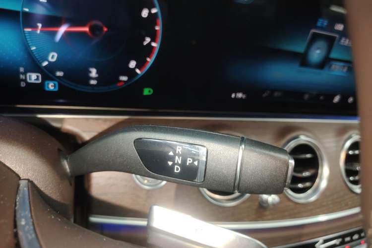 Used Mercedes-Benz E-Class 2022 Updated E 300 L Luxury Edition