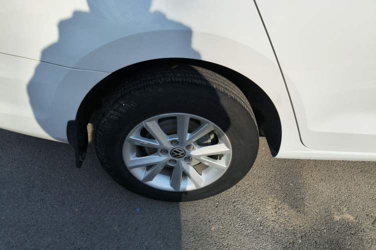 Used Volkswagen Jetta 2015 1.6L Manual Fashion Edition