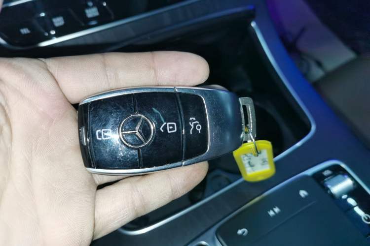 Used Mercedes-Benz E-Class 2022 Second Facelift E 300 L Sport Luxury Edition
