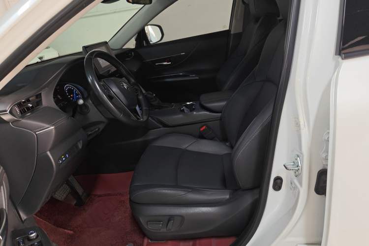 Used Toyota Venza 2022 Dual-Engine 2.5L CVT Two-Wheel Drive Luxury Edition
