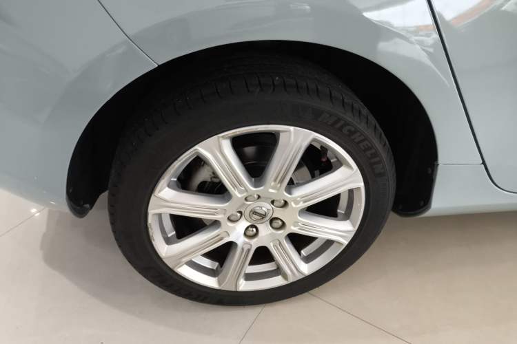 Used Volvo V40 2018 T4 Zhiya Edition
