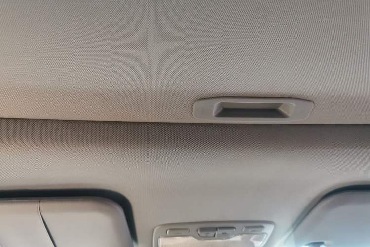 Used  Refine S3 2018 Custom Edition 1.5L Manual Luxury Smart Model
