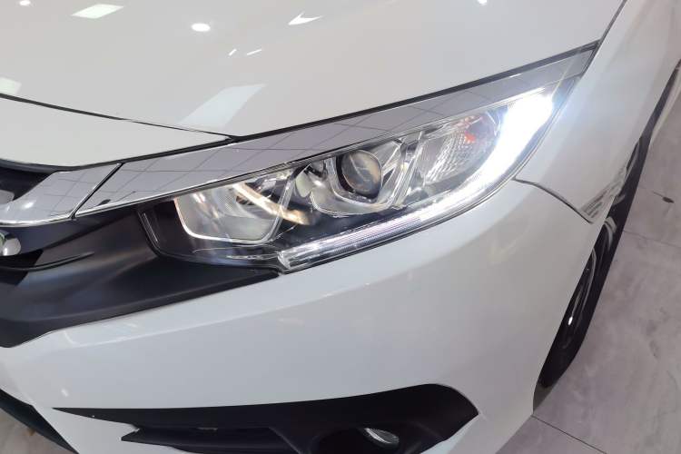 Used Honda Civic 2016 220TURBO CVT Luxury Edition