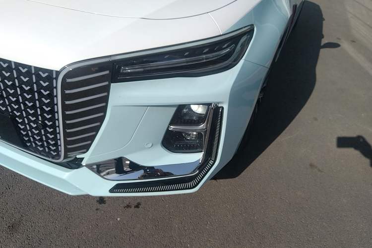 Used Hongqi H5 2024 2.0T Automatic Smart Connect Flagship Edition
