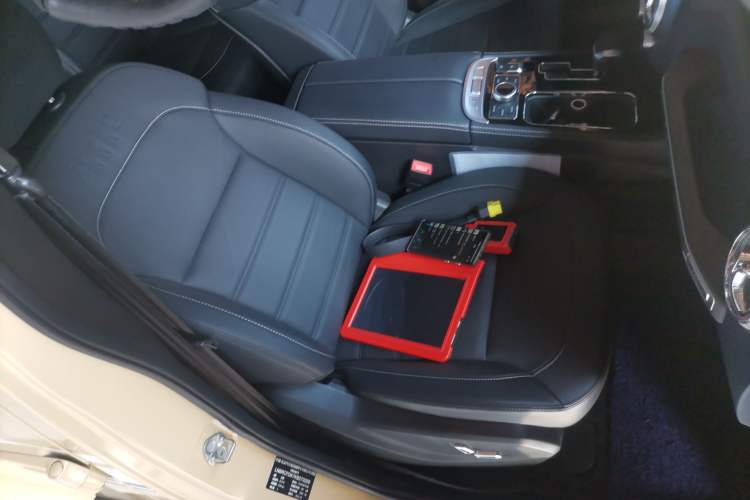 Used  BJ40 2019 2.3T Automatic Four-Wheel Drive Ring the Tower Champion Edition China VI
