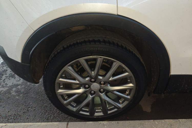 Used Cadillac XT4 2022 28T Four-Wheel Drive Platinum Edition
