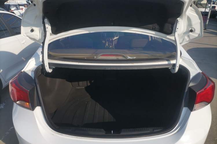 Used Hyundai Elantra 2016 1.6L Automatic Prestige Edition
