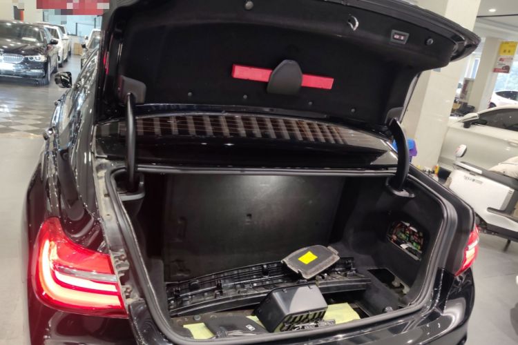 Used BMW 7 Series 2017 730Li Leading Model
